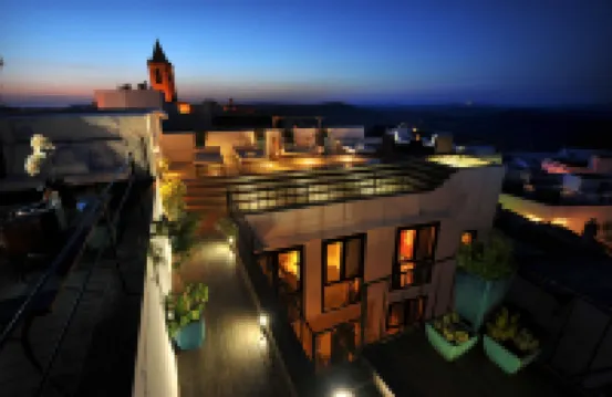 Hotel Boutique V - by Grupo Tribu