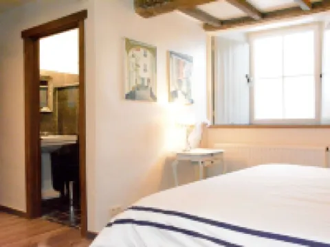 Villa with Hottub in Calm Area Hotels in Bievre