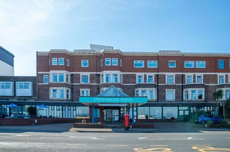 The Strathmore Hotel Отели в г. Моркамбе