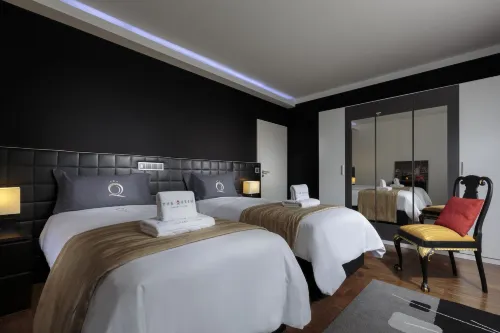 The Queen Luxury Apartments - Villa Medici - Apartments