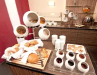 Altstadthotel Guesthouse Die Galerie - servizio colazione