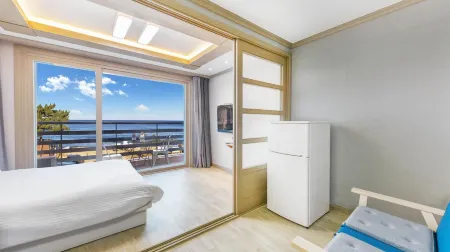 Yangyang Haettuneonchangmoon Pension Отели рядом с достопримечательностью «Наксан- Бич»