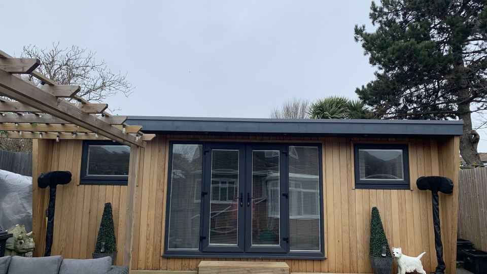 Lodge , Air Con , Free Parking , Mini Bar
