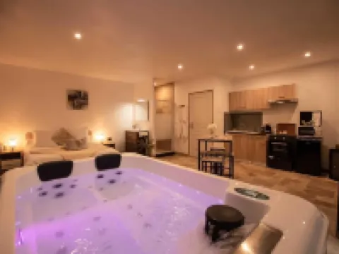 Gites魅力之星L Etoile SPA 貝納克和卡澤納克酒店