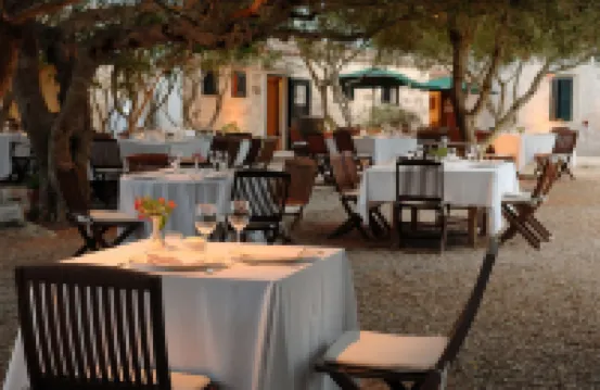 알카우파르 벨 호텔 루랄 & 레스토랑