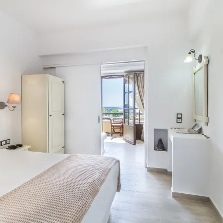 Villa Faros Small Hotel and Restaurant