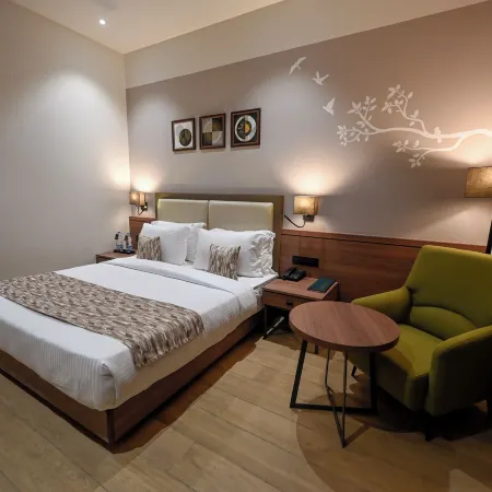 King's Kraft the Park Executive Hotel