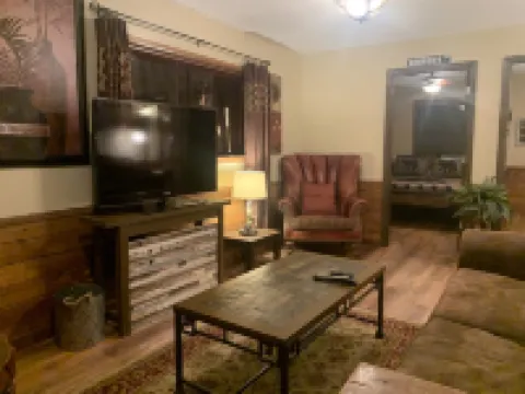 木狼小屋 - 現在冒險