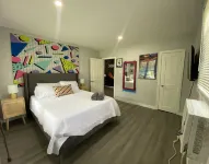 Totally 80s! Hotels in Sanford
