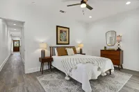 Magnolia Suites BSL Hotels in Pass Christian