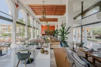 Palacio de Sancti Petri Gran Melia Hotels in Urbanización Novo Santi Petri