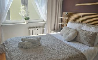 Apartment in Zyrardow 10Min to Suntago