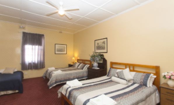 Southern Railway Hotel Goulburn