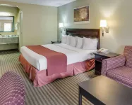 Quality Inn Mt. Pleasant Hotels in Mount Pleasant