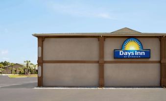 Days Inn by Wyndham Hardeeville/ I-95 State Line