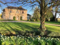 ShepherdsHut-Cotswolds-PetFriendly-WoodBurner Отели в г. 