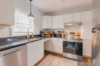 Luxury Suite w/Blackout Blinds. Walk to Downtown. Pet Friendly; Full Fenced Yard Hotels in Midland