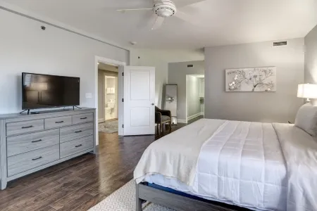 Historic Biltmore Area Renovated Condo