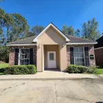Tranquil Haven - WiFi, No Parties, No Grass Parking Hotels near Walmart Supercenter