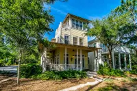 Coastal Cottage Charm and Scenic Trails - Inviting Retreat