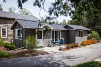Charming Cottage with Outdoor Patio - Delightful Peaceful Retreat