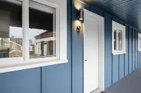 Kitchenette and Nearby Dining Options - Charming Coastal Haven Hotels in Rockaway Beach
