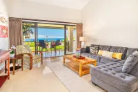 Ocean and Mountain Views with Resort Amenities - Stunning Tropical Escape