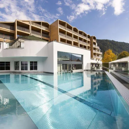 Falkensteiner Hotel Falkensteinerhof l 4 Star Superior