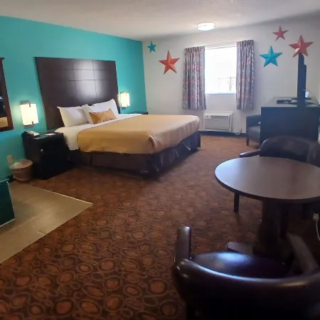 Howard Johnson by Wyndham Branson Theatre District