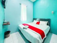 RedDoorz Near Sunrise Mall Mojokerto Hotels in Puri