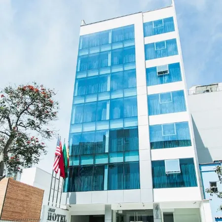 Apart Hotel Petit Palace Suites
