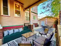 Modern Meets Vintage! Sleeps 12-14! Game Room, Patio, FUN!
