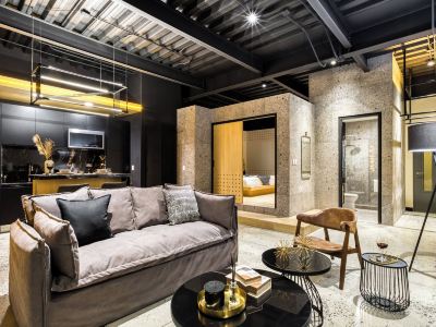 Downtown Designer Apartments by Uliv
