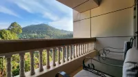 Hotel Royal Ark - Kasauli - Mountain view