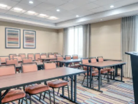 Fairfield Inn & Suites Washington Court House Jeffersonville Hotels in Fayette County