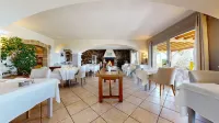 La Petite Auberge Hotels in Tourtour