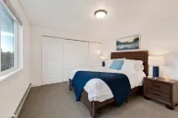Comfortable Abode Near Historic Downtown - Parking