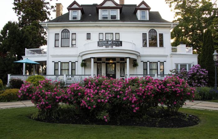 Mathis House, A Victorian Bed & Breakfast and Tea Room at 600 Main