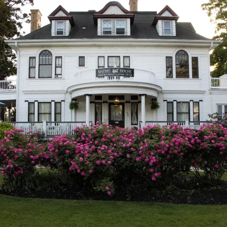Mathis House, A Victorian Bed & Breakfast and Tea Room at 600 Main