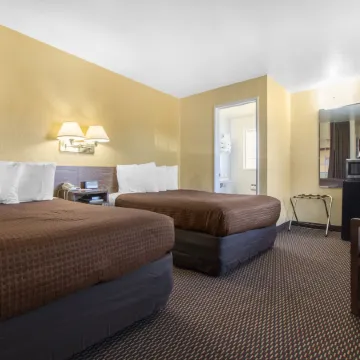 Eureka Town House Motel - Historic Old Town