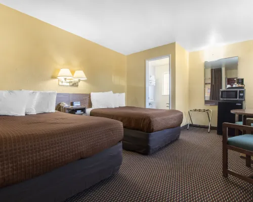 Eureka Town House Motel - Historic Old Town Hotels in Eureka