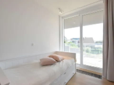 明亮的海濱家庭度假屋