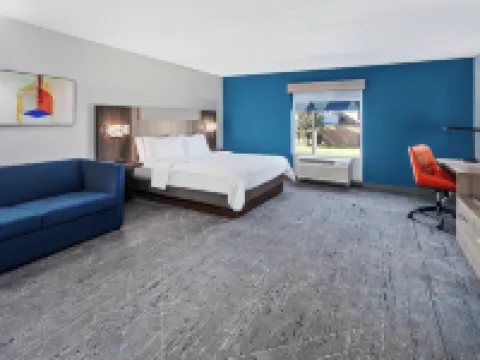 Holiday Inn Express & Suites CHICAGO-ALGONQUIN by IHG Hoteles en Condado de McHenry