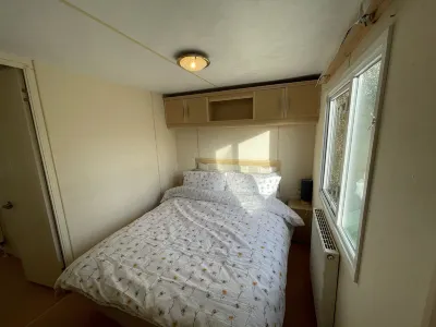 Captivating 2-Bed Static Caravan in Holyhead Hotels near Parc Gwledig Morglawdd Caergybi Breakwater Country Park