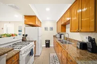 Cozy & Serene ~ 12Mins to Downtown La Hotels in Alhambra