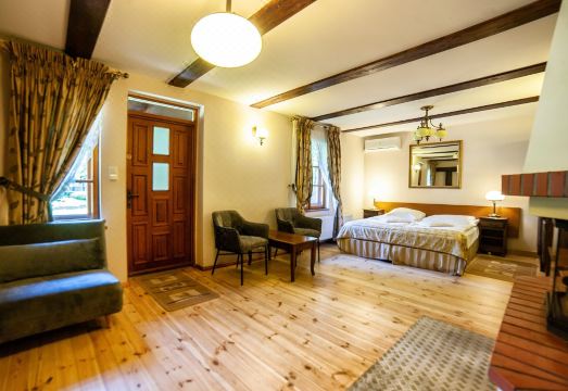 1. 호텔 드보레크 ..