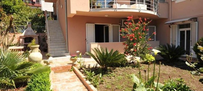 Apartments Marilu Hotels in Dobrota