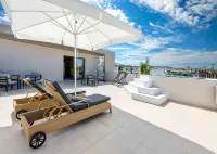 Pathos SeaSide Suites