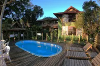 Pousada Canoa Azul na Praia da Ferrugem Hotels in Garopaba
