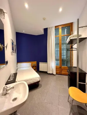 Hostal Apolo Hotel a Ciutat Vella